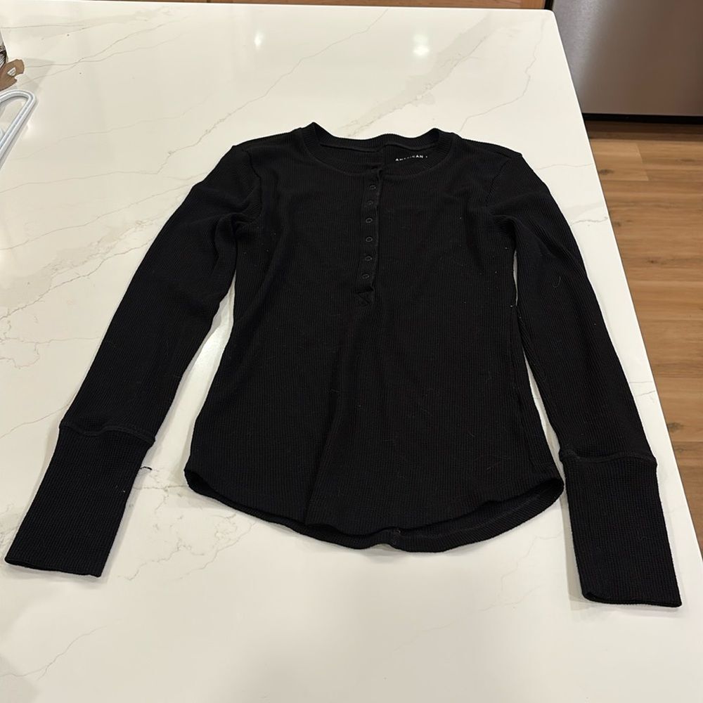 American egale Black long sleeve shirt